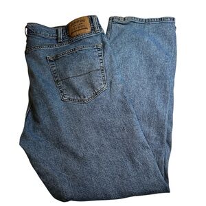 Men’s Signature Levi Strauss Regular fit blue jeans size 40x32